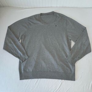 Criquet Men's Heather Gray V-Neck Sweater